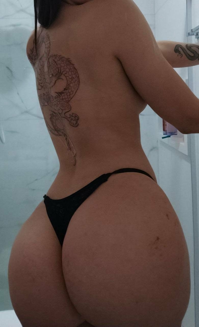 Gym PAWG slut girl #7wWbYrU9